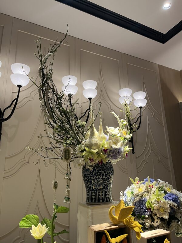 แจกันดอกไม้ขนาดใหญ่